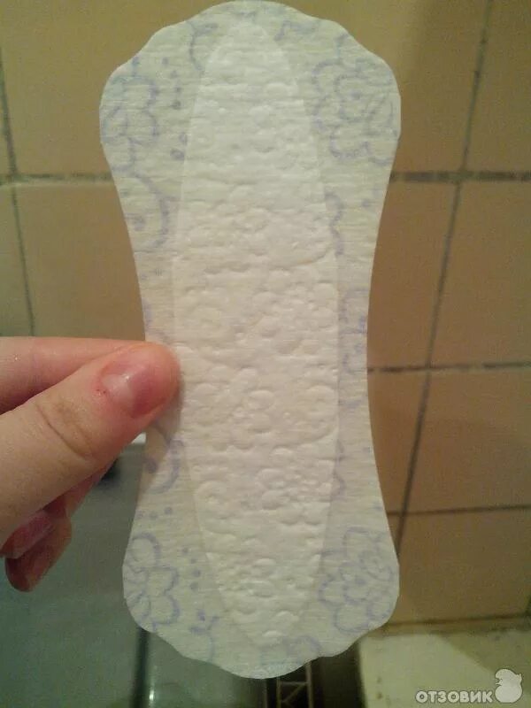 Грязные прокладки-ежедневки. Ежедневки jenna. Ношу женские прокладки. Прокладки белла толстые. Советские женские прокладки.