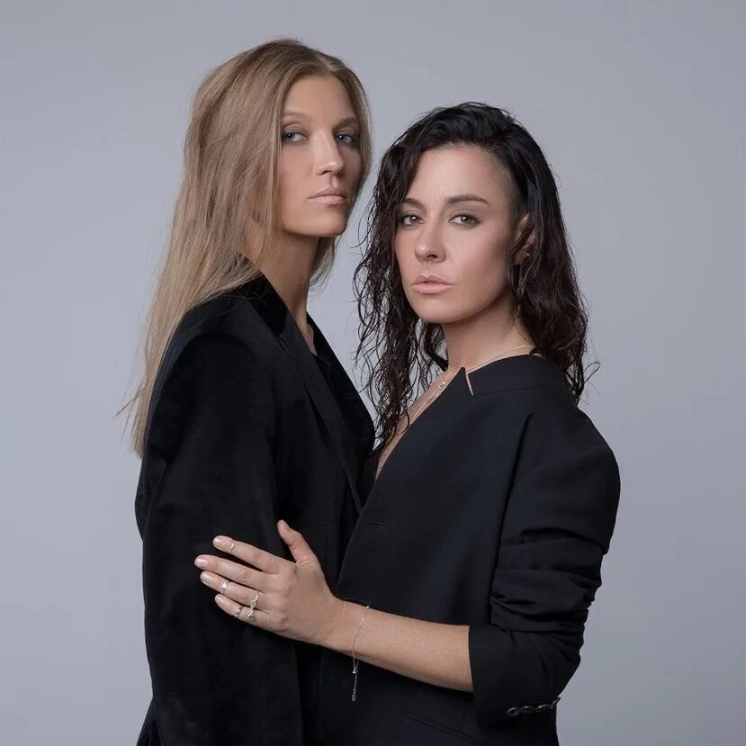 Новый дуэт девушек. Новый дуэт девушек. Asta группа. Новый дуэт девушек. Новый дуэт девушек.