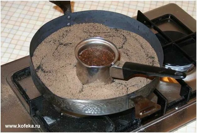 падежи русского языка таблица с вопросами и окончаниями. алгоритм определения падежей существительных 3 класс. варит на плите какой падеж. падежи русского языка таблица с вопросами и окончаниями и примерами 4. таблица падежей.