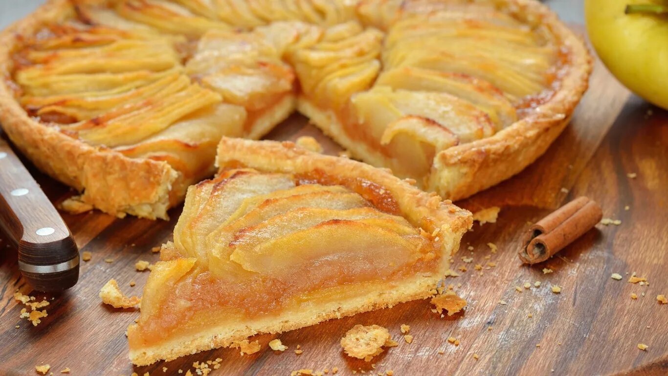 Простой яблочный пирог быстро рецепт. Apple pie (яблочный пирог). Французский яблочный пирог. Яблочный тарт. Открытый пирог с яблоками.