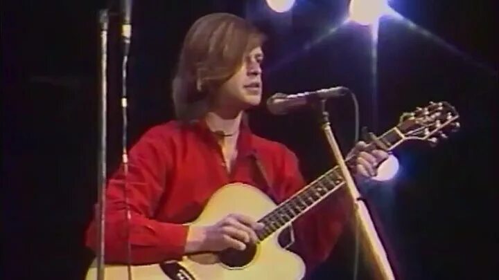 Город золотой песня текст. Под небом голубым. Город золотой текст. Под небом голубым табы для гитары. Текс песни город золотой.