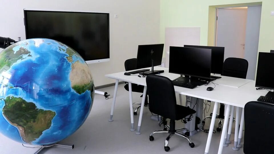 школа в кольцово лицей технополис. лицей технополис кольцово. лицей технополис новосибирск. наукоград кольцово лицей. лицей технополис кольцово внутри.