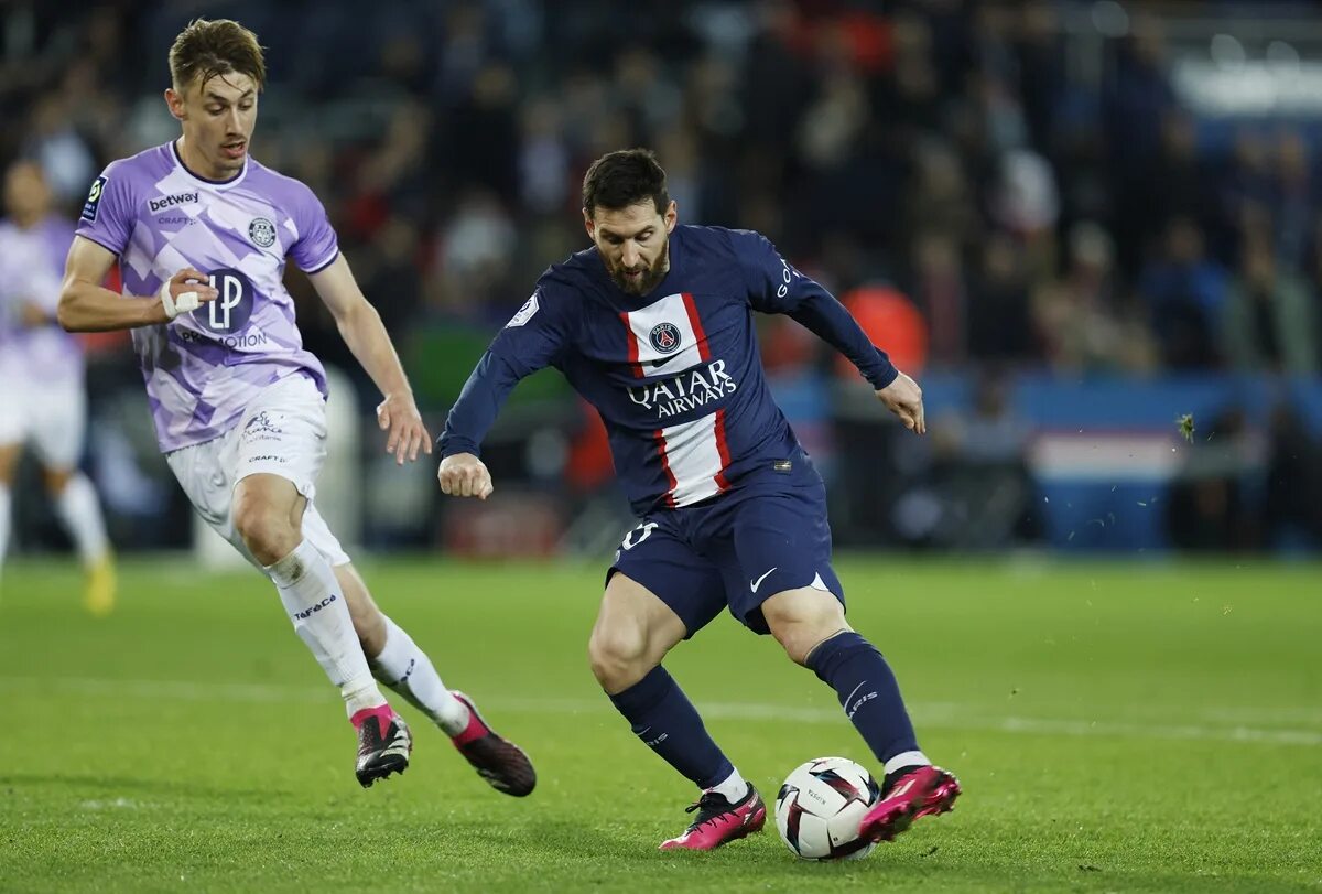 Матч франция лига 1. Лилль чемпион франции 2021. Франция футбол. Матч франция лига 1. Матч франция лига 1.