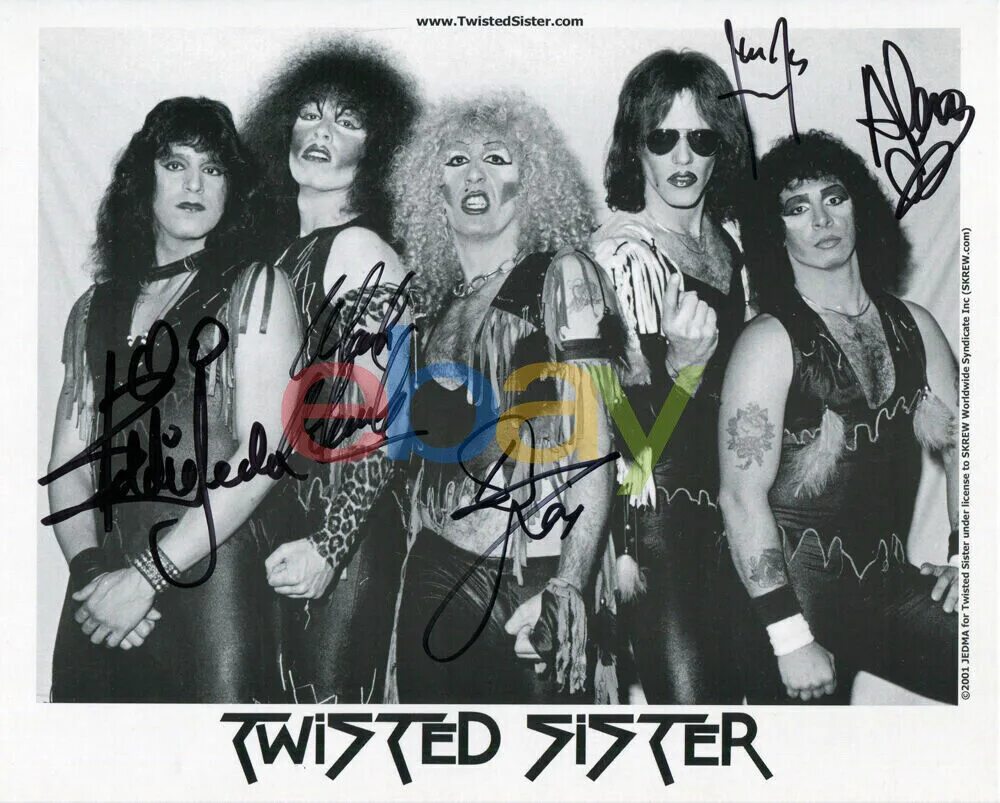 Twister sisters. Группа Twisted sister. Твистед систер Постер. Обложка группы Твистед систер. Твистед систер 1980.