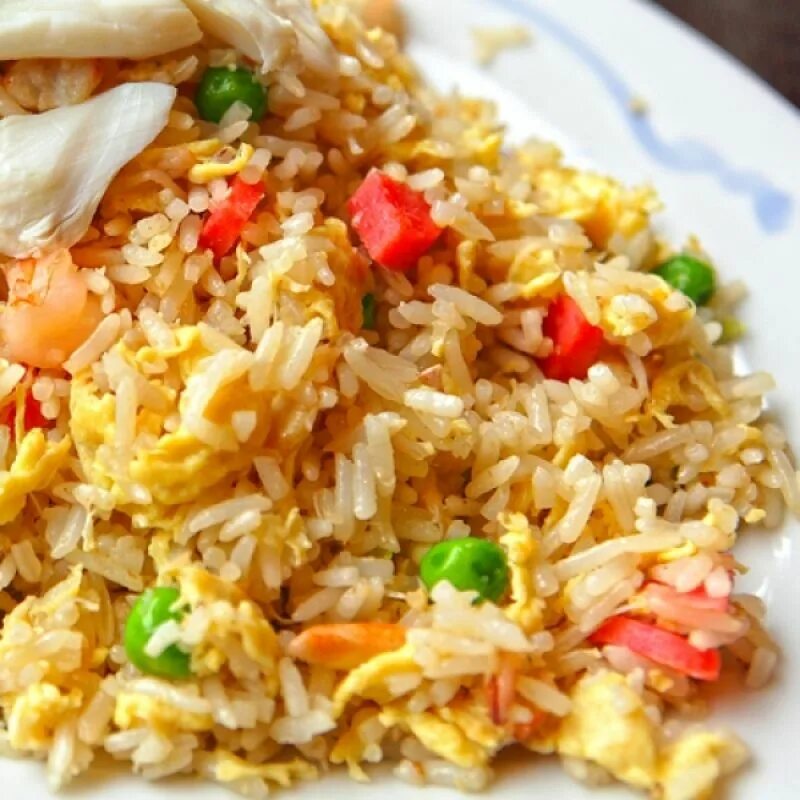 Какой рис в китае. Китайский рис. Рис в Китае. Блюда из риса и курицы. Китайские блюда из риса.