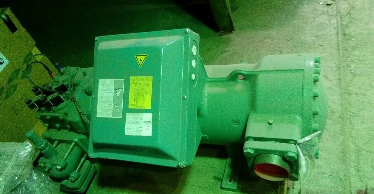 Bitzer hsn. Компрессор bitzer hsn8571-125. винтовой компрессор битцер. bitzer hsn 7451-40p. компрессор. винтовые холодильные компрессоры bitzer.