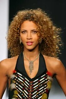 Yashirin kamera boshligi kotibni sikadi