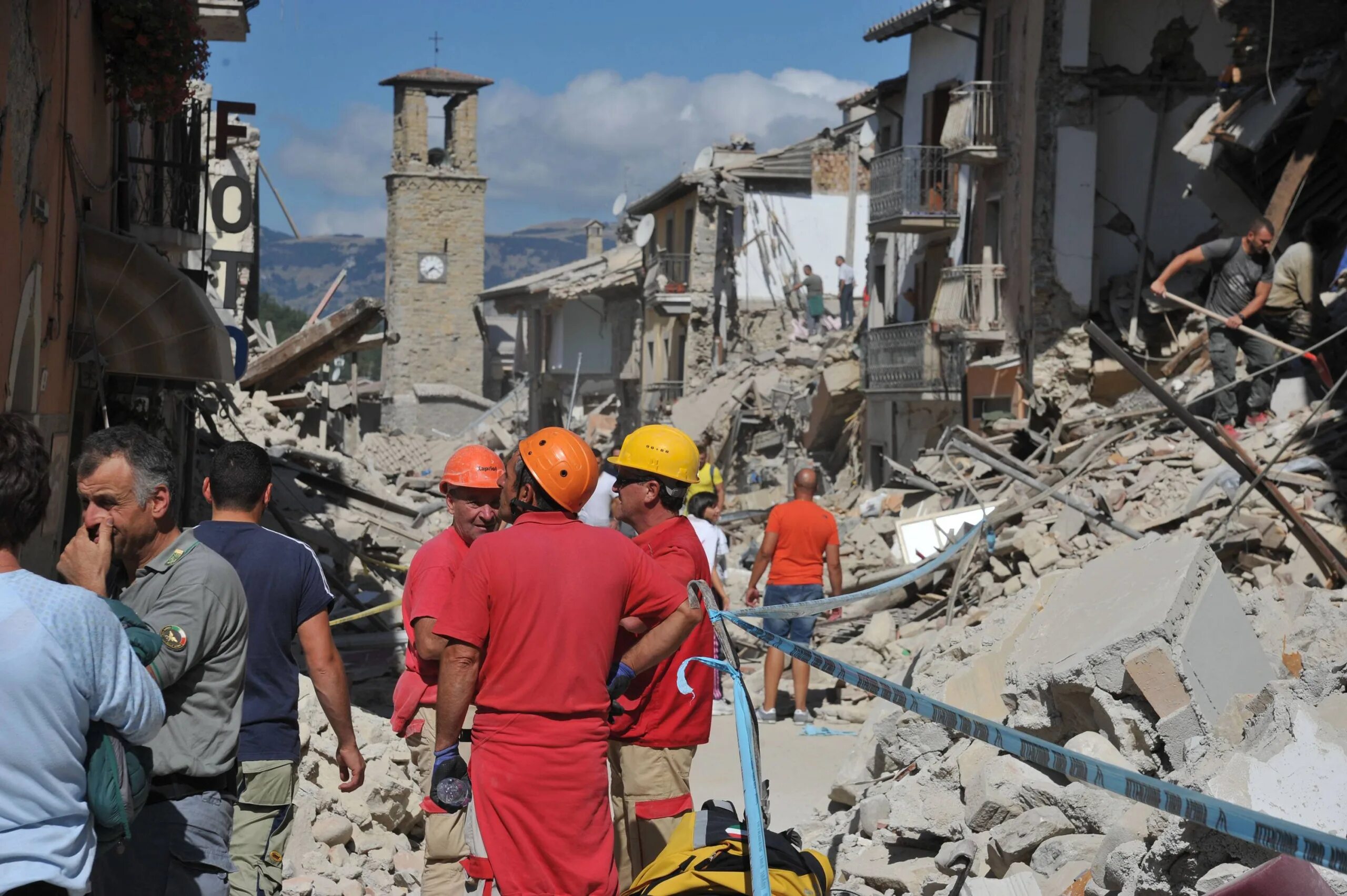 Землетрясение оне. Последствия после землетрясения. 9 бальное землетрясение. Землетрясение в турции башни. Хатай турция землетрясение.