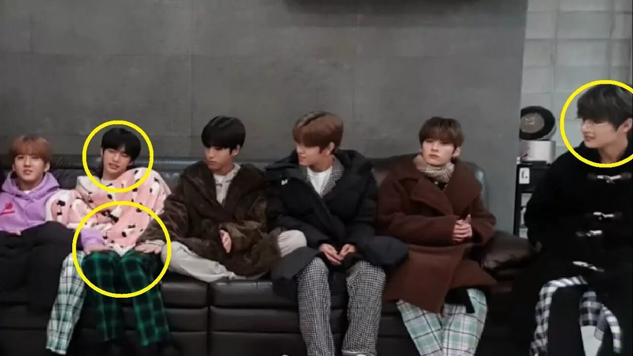 Stray kids хёнджин и феликс арт. хёнликсы комиксы. бан чан и минхо drive. читать удиви меня малыш stray kids. хёнликсы 2020.