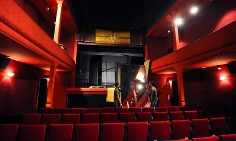 Cinema public