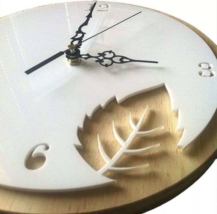 Настенные часы из смолы. Настенные часы из эпоксидной смолы. Часы из эпоксидной смолы. Часы настенные деревянные. Часы настенные из дерева и эпоксидной смолы.