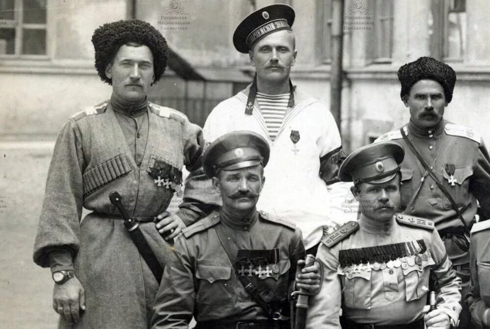 форма 1917. форма 1917. форма офицера белой армии 1918. солдаты гражданской войны в россии 1917-1922 белые. униформа белой армии марковцы.