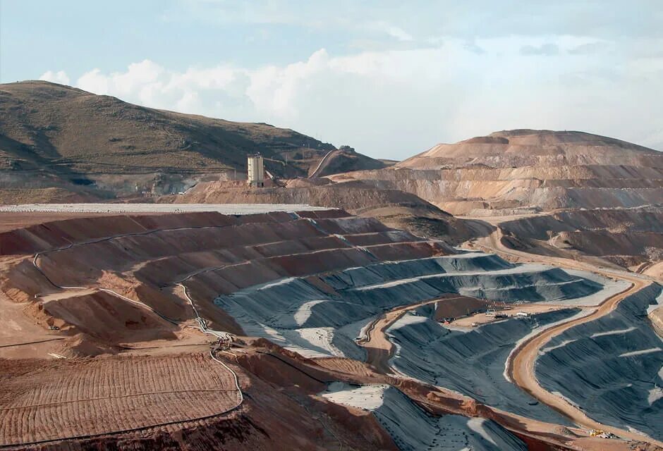 Горнодобывающая промышленность Мексики. Горнодобывающая промышленность Аргентины. Горнодобывающая промышленность Чили. Перуанские Анды золотой рудник.