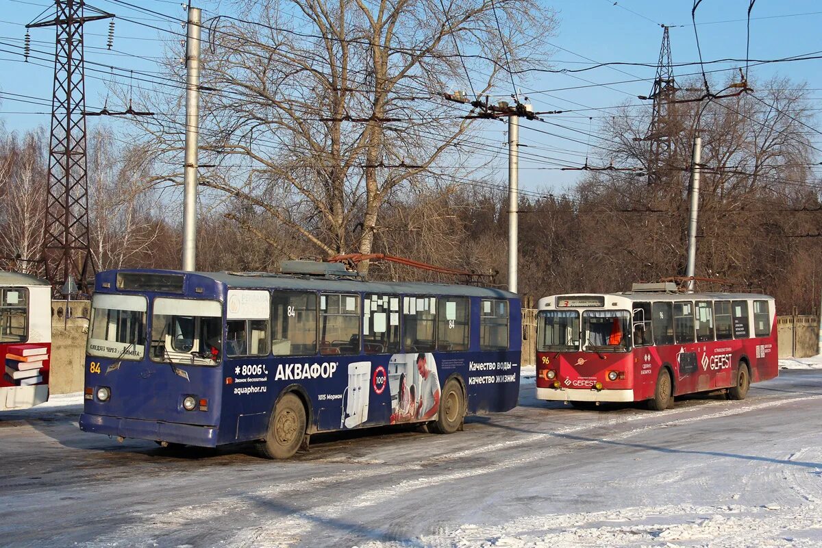 Троллейбусы новый город ульяновск. Троллейбус ЗИУ 682. ЗИУ-9 троллейбус. ЗИУ-682в-012 [в0а]. Троллейбус ЗИУ 682 салон.