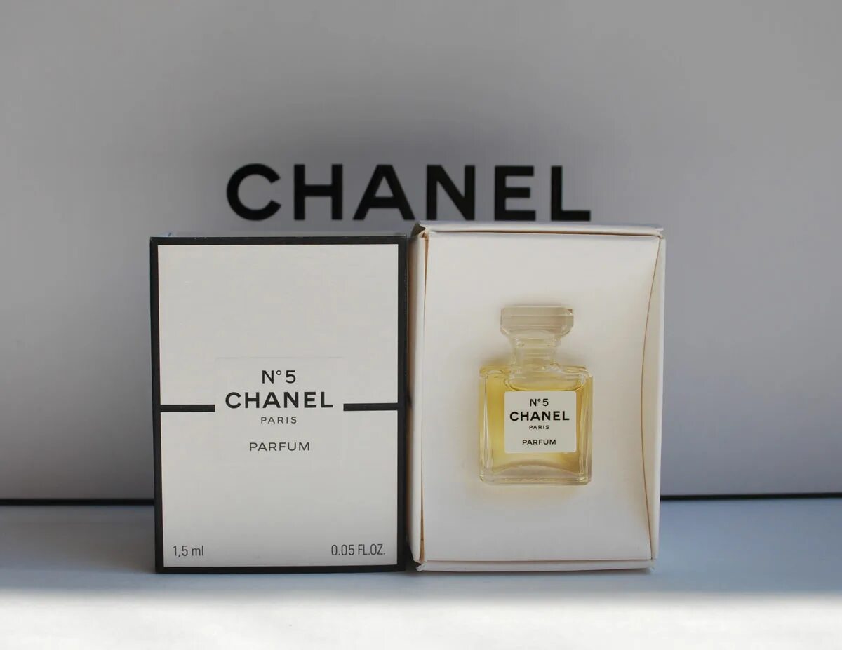 Магазин шанель духи. Chanel 5 1.5 ml Mini. Шанель духи 5 1.5 ml. Духи Шанель номер 5. Шанель 1 духи.