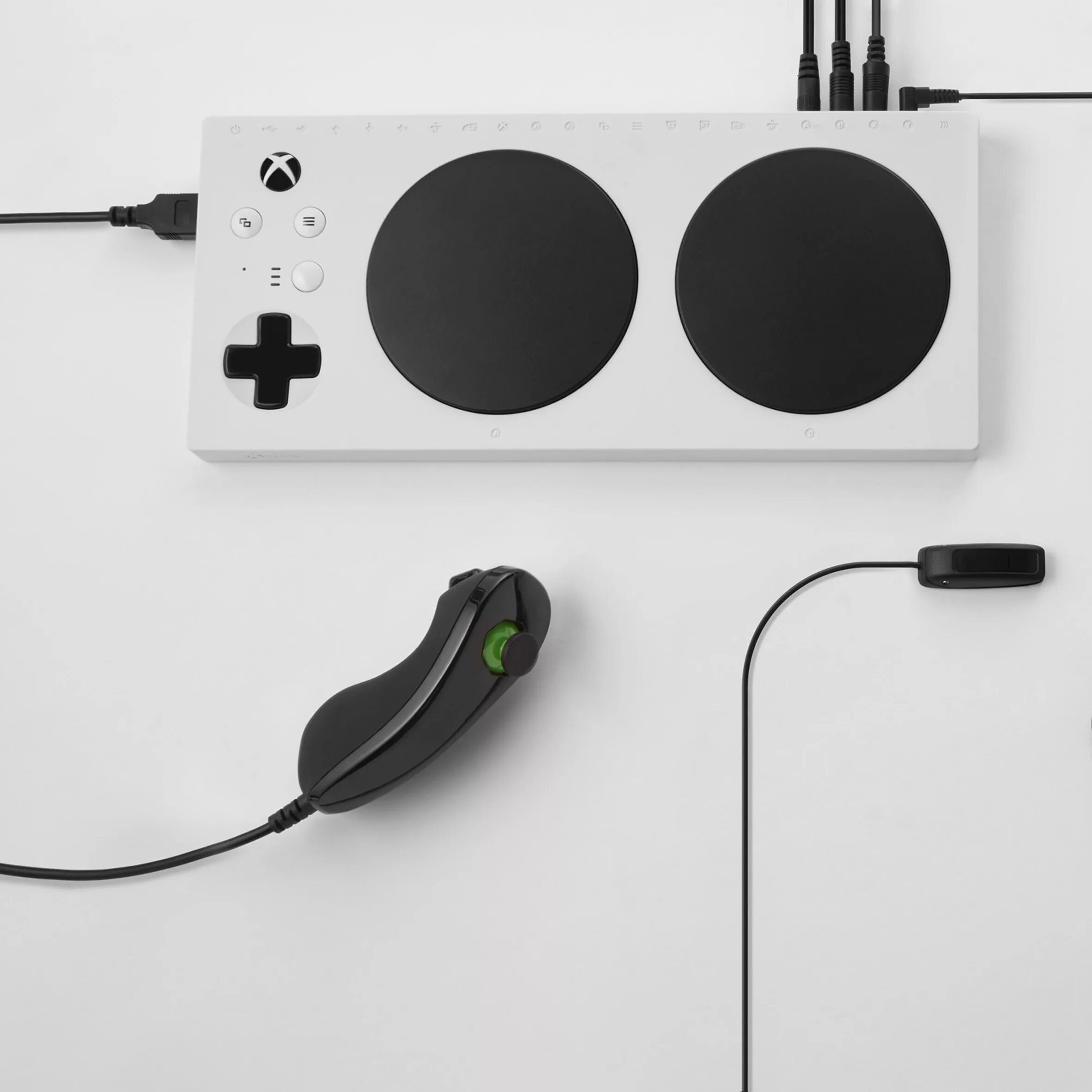 Adaptive controller. Xbox adaptive controller. адаптивный контроллер xbox. аксессуары xbox калибровка.