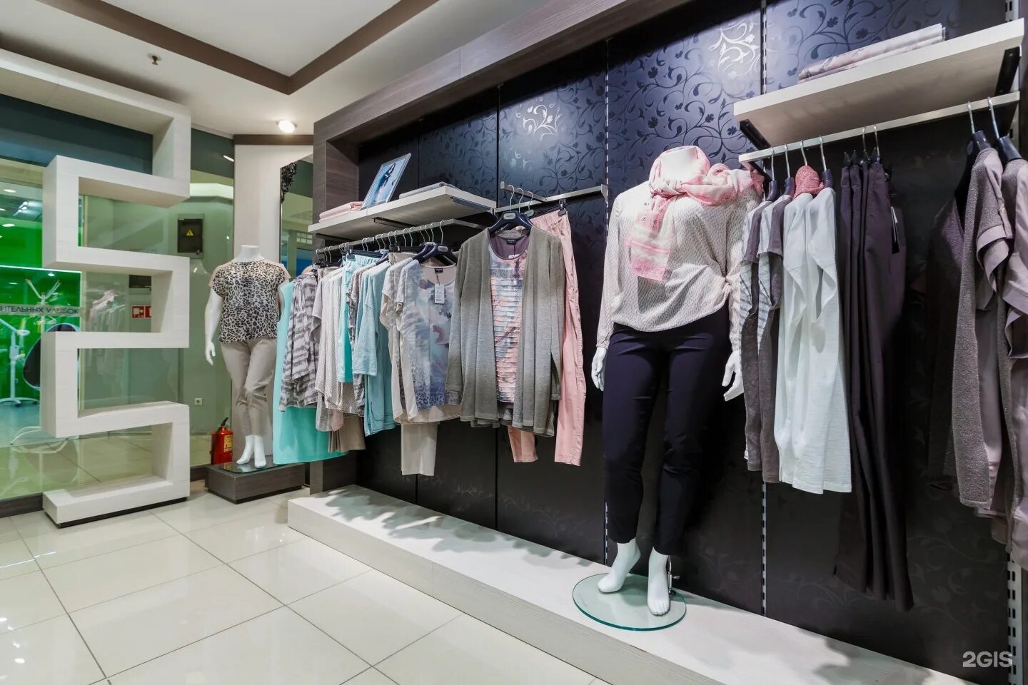 Леди гранд. Магазин одежды больших размеров в петербурге. Магазин одежды больших размеров в петербурге. Столичный гардероб королев. Магазин одежды больших размеров в петербурге.