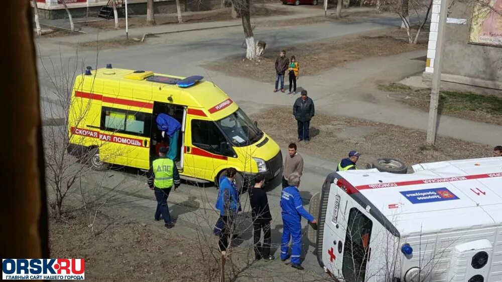 скорая помощь фото. скорая помощь. скорая медицинская помощь орск. врачи скорой помощи орск. киев скорая помощь телефон.