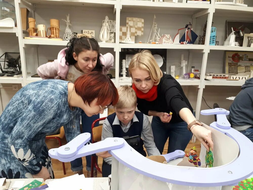 Книжная выставка для детей. Центр непрерывного художественного. Цнхо центр непрерывного художественного образования. Цнхо конкурс выставочных. Цнхо центр непрерывного художественного образования.