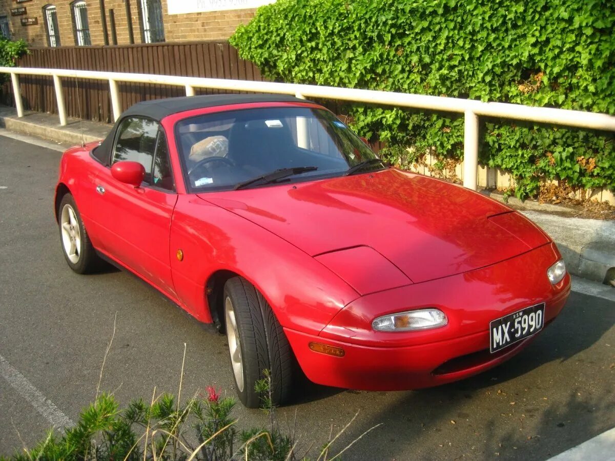 Мазда 1990 года. Mazda MX-5 1990. Mazda mx5 1990 года. Mazda Miata 1990. Mazda MX-5 Cup 1990.