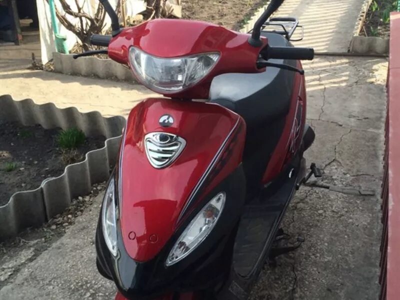 скутер um49qt 12. магазин скутеров в липецке. скутер ирбис нирвана 50. скутер sym 200. скутер fantom reggy 125.