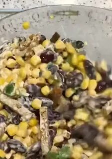 Фасоль кукуруза сухарики чеснок сыр