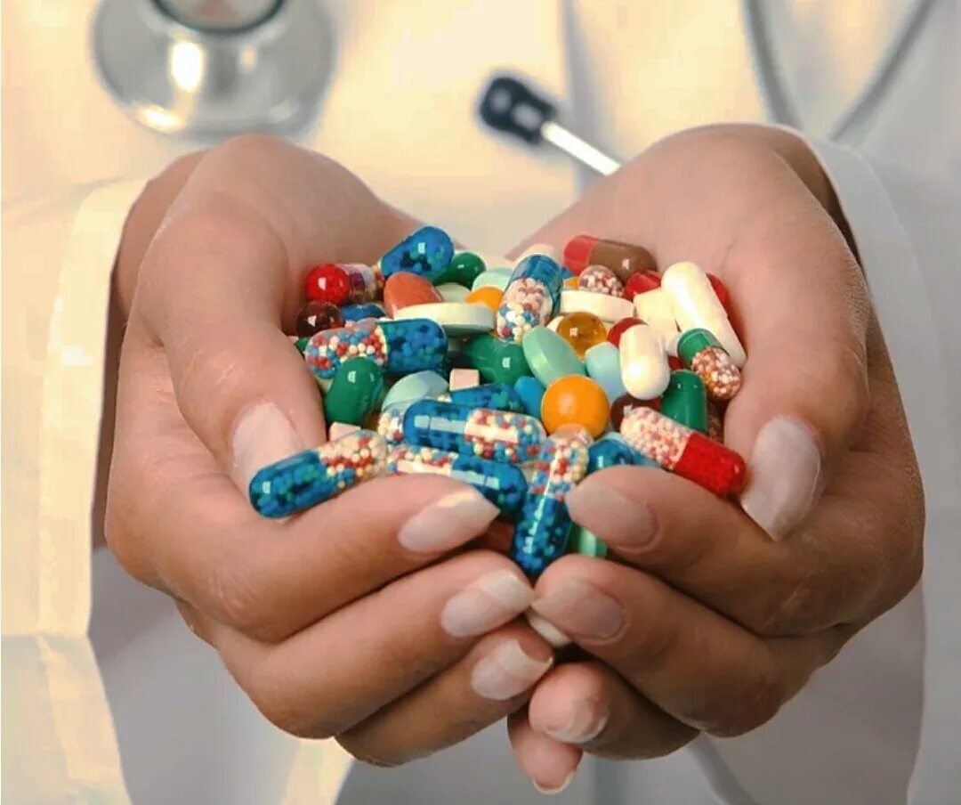 Лекарства на сво какие. Лекарства. Медикаментозная терапия. Красивые таблетки. Таблетки лекарства.