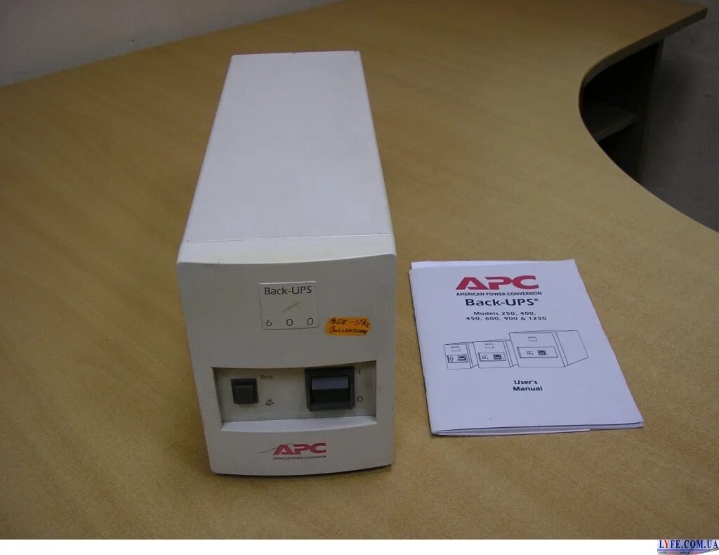 Apc back ups инструкция. Back ups 600. ИБП back-ups 600i. APC back ups 600. APC back-ups 600i.