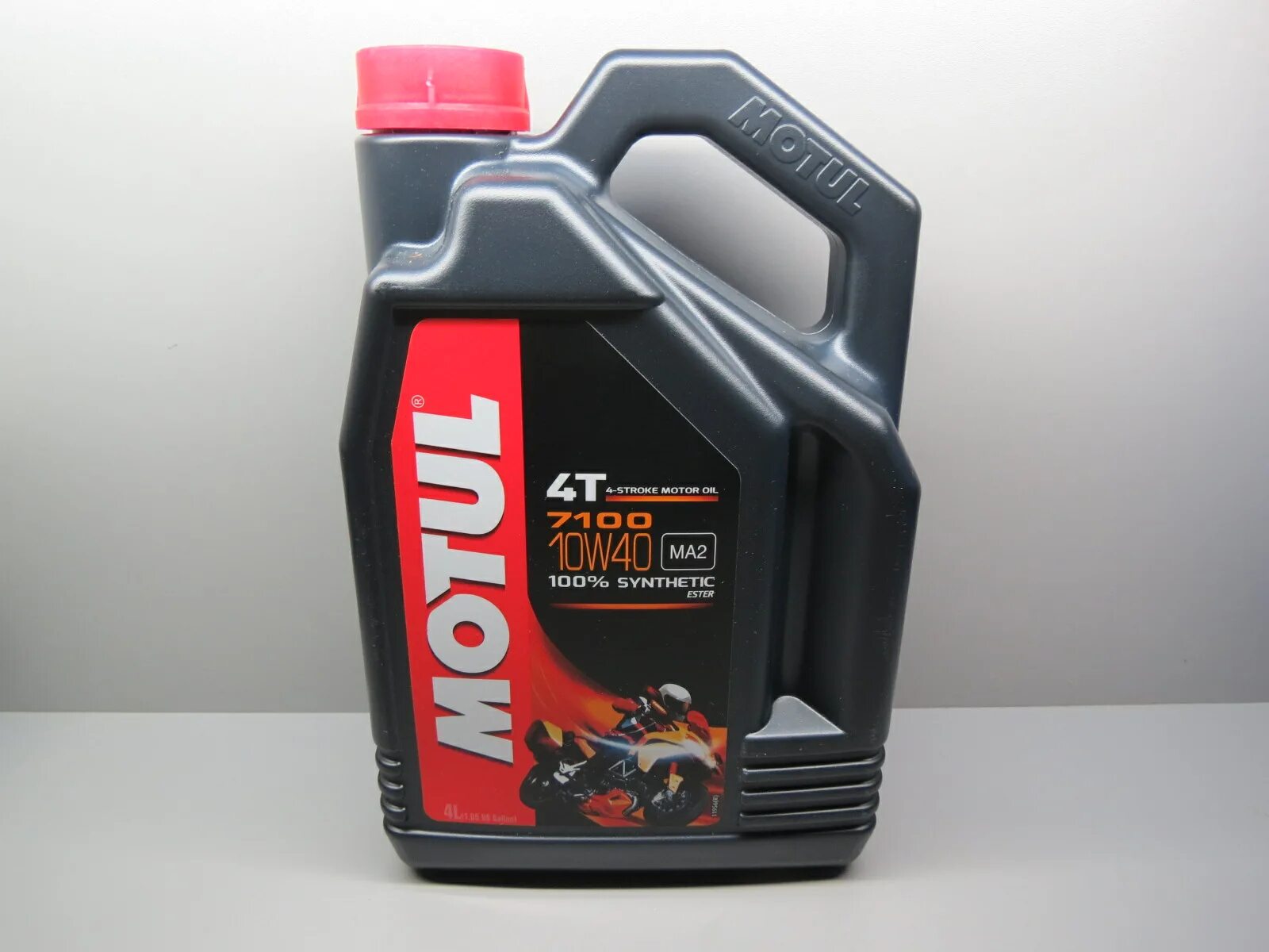 Масло motul 10w40. Motul 7100 4t. Motul Motul 7100 4t 10w-40, 4л. Motul 7100 10/40. Масло для мото мотюль 7100.