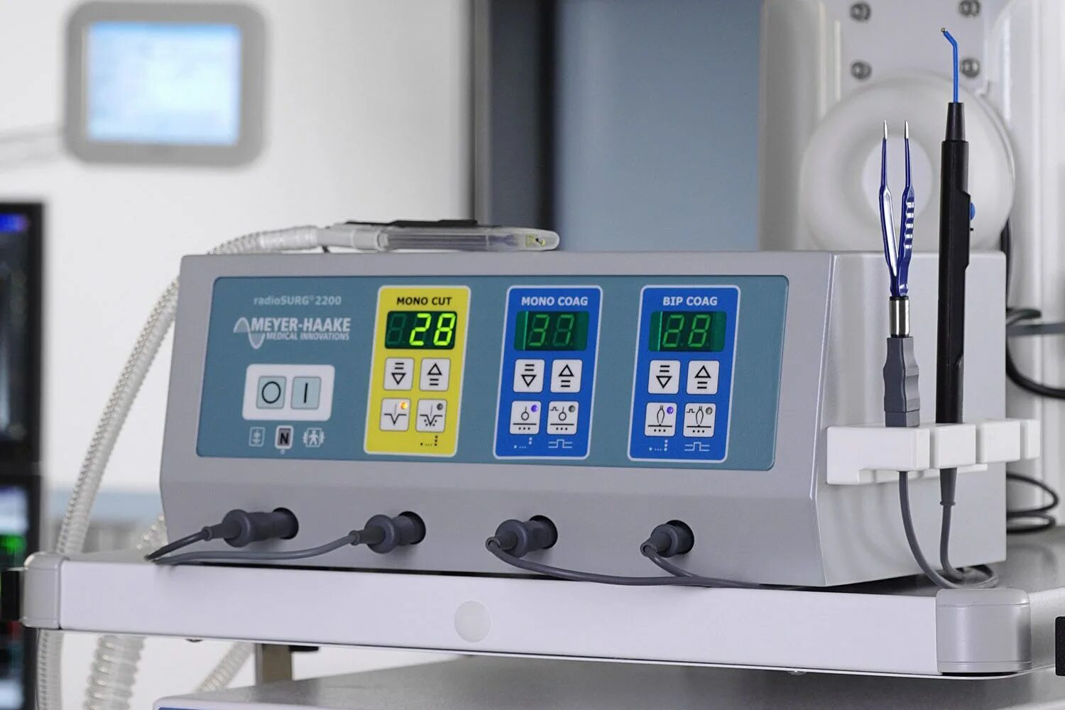 Сильвер фокс электрокоагулятор. Radiosurg 2200 комплектующие. Radiosurg 2200. Радиохирургический нож эхвч эндомедиум 2002. Radiosurg 2200.