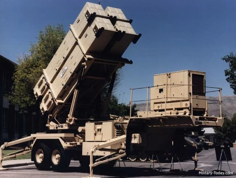 Пусковые установки фото Type 88 Surface-to-Ship Missile System 6 Launch Tubes JGSDF mounted on 6x6 Mitsu
