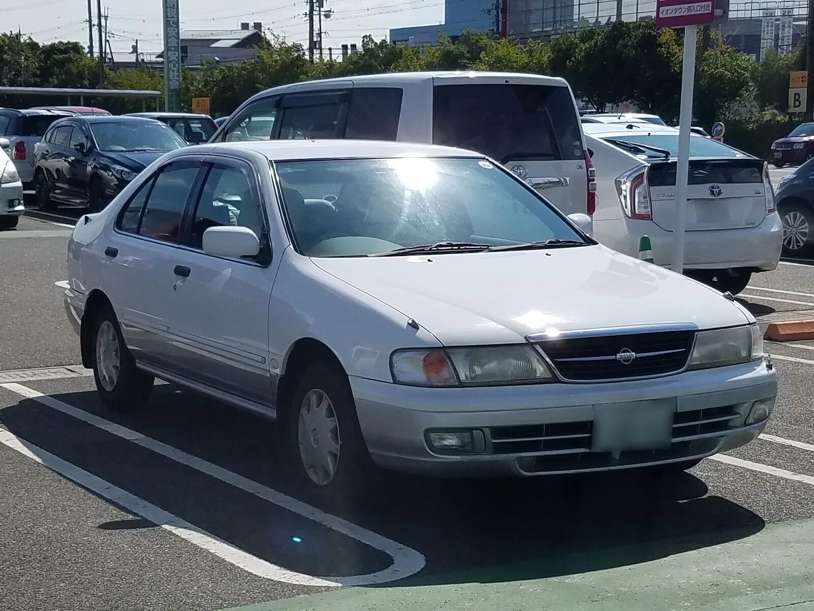 Ниссан санни фб 14. Nissan Sunny b14. Ниссан Санни в14. Ниссан Санни fb14 1998.