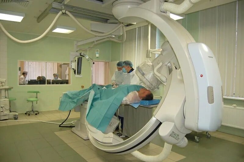 ангиография сосудов головного как делают. ангиография сосудов головного как делают. мрт ангиографии артерий шеи (бесконтрастная). ангиографическое исследование сосудов. мрт ангиография сосудов головного мозга.