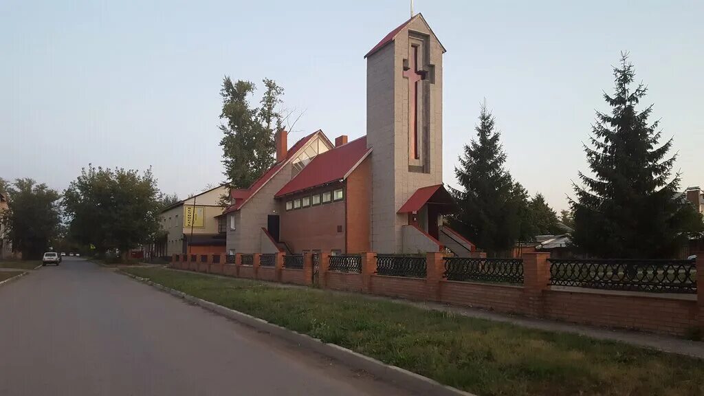 церковь христианский центр. католическая церковь в саранске. церковь спасения барановичи. остин техас церковь. церковь христианский центр.