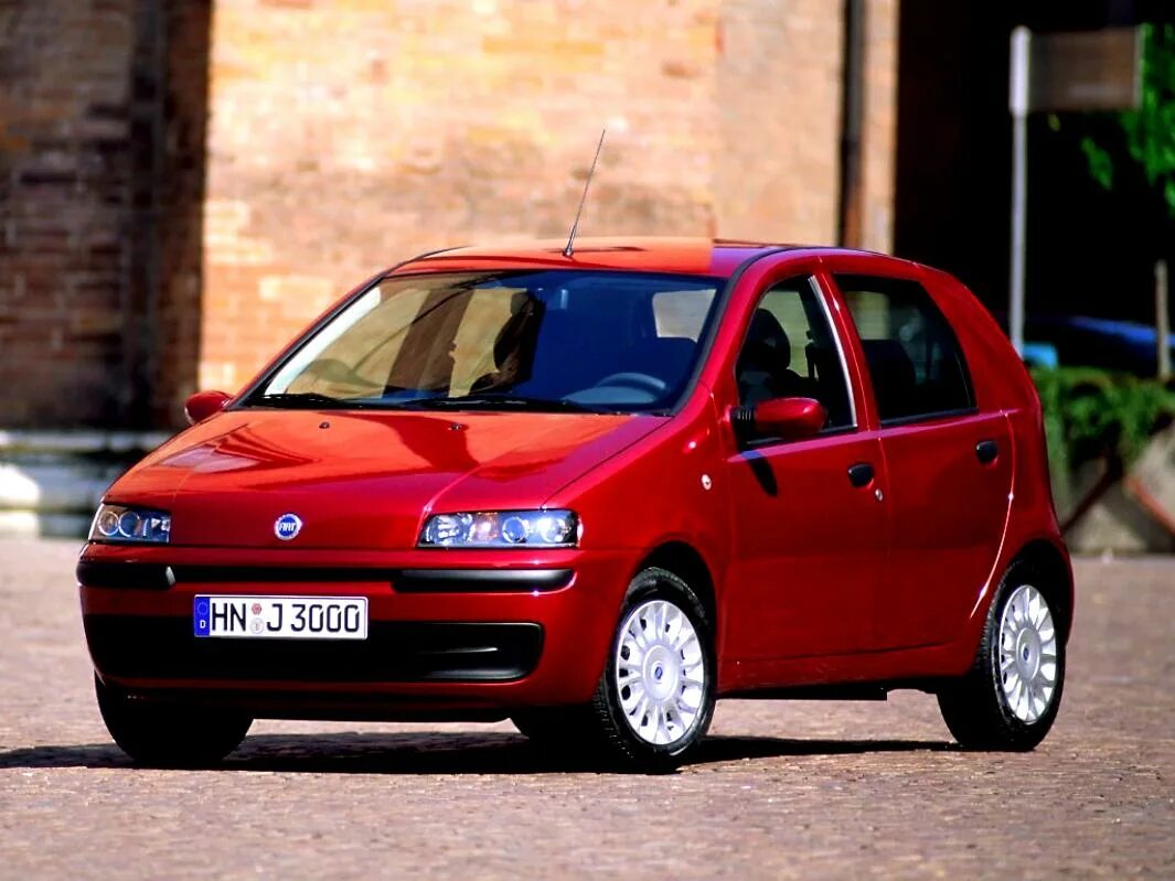 Купить бу фиат спб. Фиат Пунто. Фиат Пунто 2 188. Фиат Пунто 1999. Fiat punto II 1999-2003.