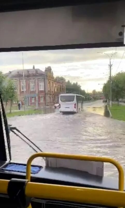 Автобус на озеро. Судогда ГАИ дорога.