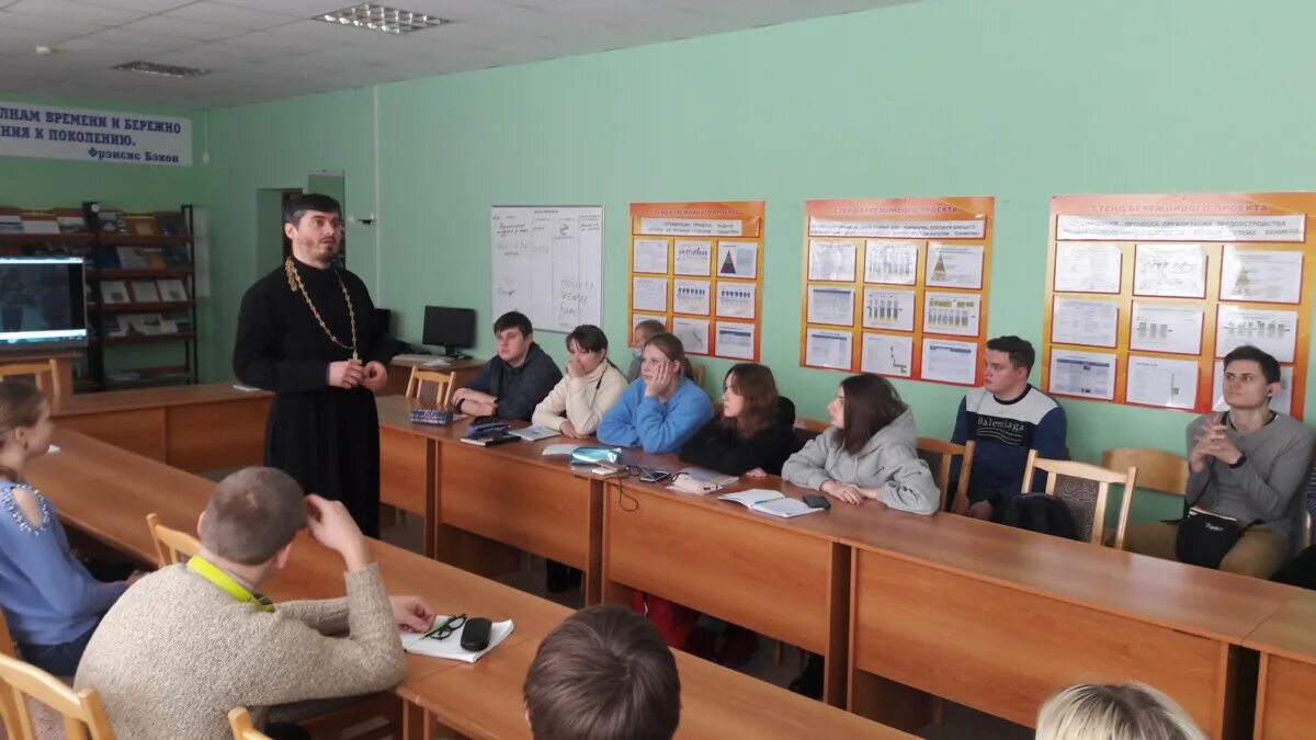 Сайт валуйского колледжа. Валуйская епархия. Валуйский колледж. Преподаватели Валуйского колледжа. Казинка Валуйский район.