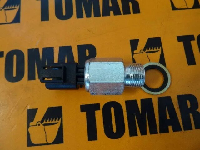 Jcb 3cx датчики. Гидравлический клапан крабового хода jcb 3cx. Датчик положения ковша jcb 3cx. Датчик давления масла jcb 3cx. 320/04545 датчик охлаждающей жидкости jcb.