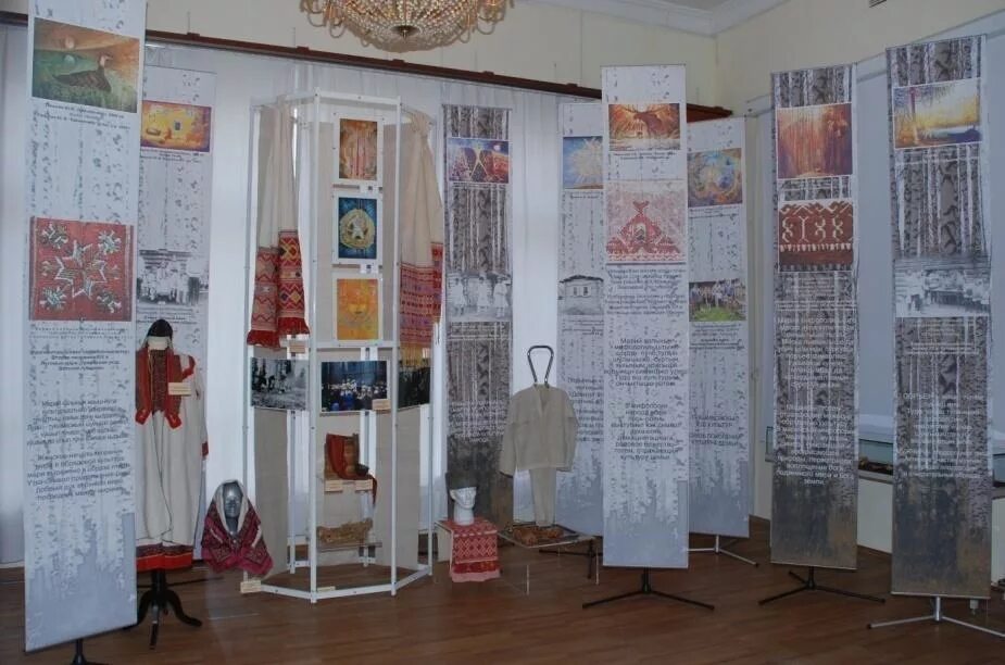 Проект музей детской книги в библиотеке Музей в чемодане" продолжает путешествие. Центр Детского Творчества Ломоносовс