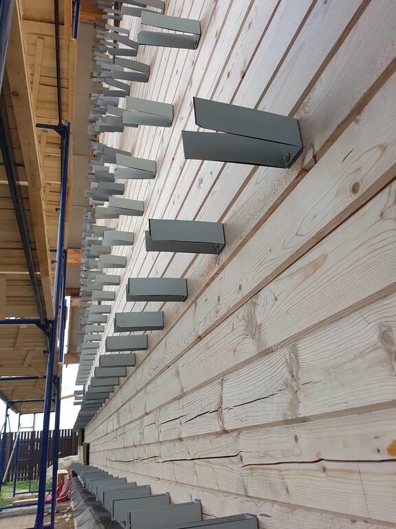 Подвес усиленный 520х40х1 оц фасадный. Подвес прямой 60х27 оптима 0. Направляющие для крепления сайдинга. Крепление стеновое усиленное ar п 90х90х105 кр. Подвес фасадный усиленный 360х40х1.