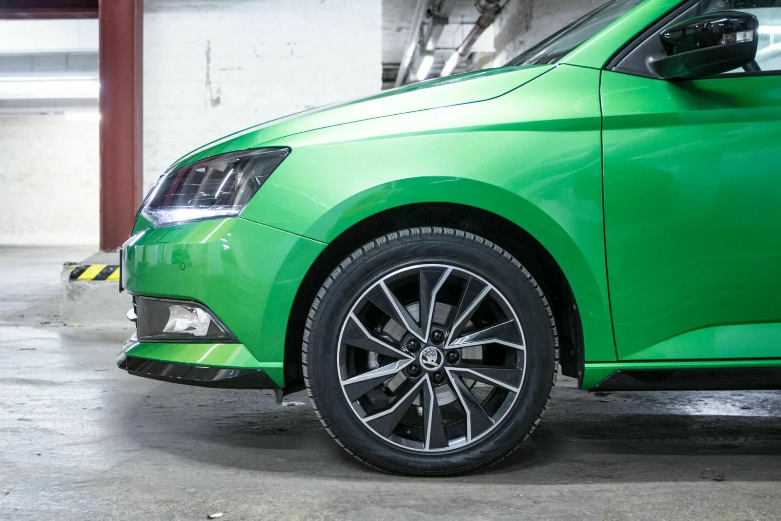 R16 Skoda Рапид. Шкода Рапид r16 Savio Green. Диски Skoda Monte Carlo r16. Диски на шкоду Рапид r16. Skoda rapid r16