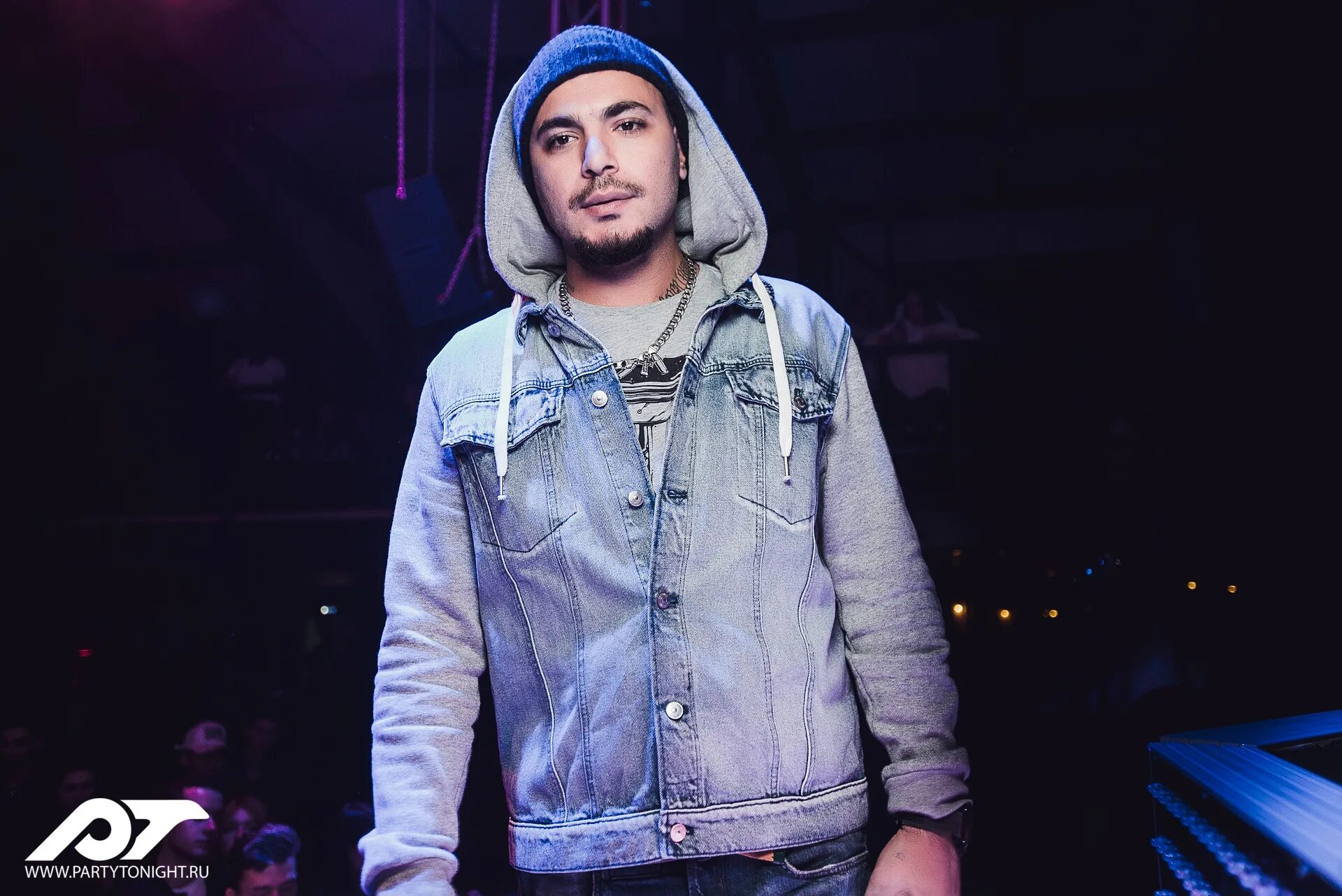 птаха рэпер 2021. птаха биография национальность. рэпер давид нуриев. рэпер птаха (давид нуриев). рэпер птаха (давид нуриев).