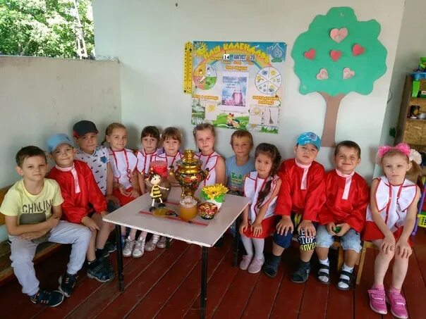 Медовый спас в младшей группе. Медовый спас в детском саду. медовый спас в доу. колледж медовый спас в доу. празднование спаса в детском саду в спортивном стиле фото.