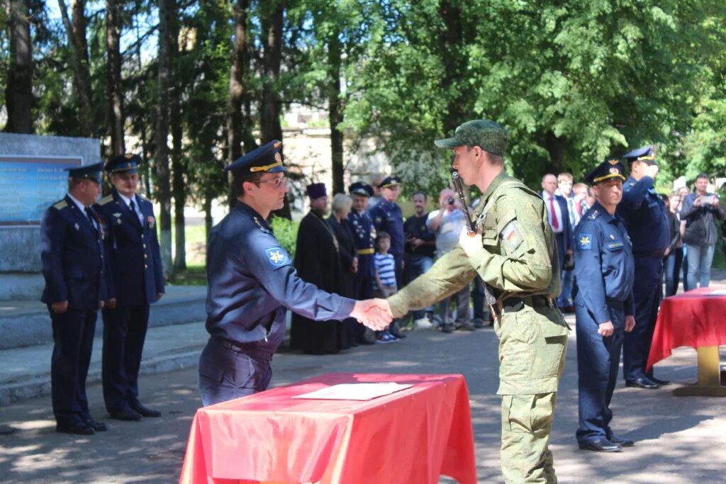 Командование гарнизона. Генерал полковник жидко геннадий. Генерал чернышов рхбз. Командование гарнизона. Войсковая часть 236 коломна.