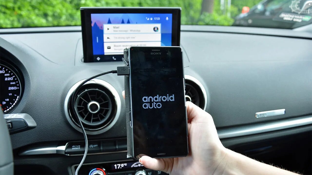Приложение поддерживающие android auto. Android auto. андроид в машину. интерфейс android auto. android auto 6.9.613724.