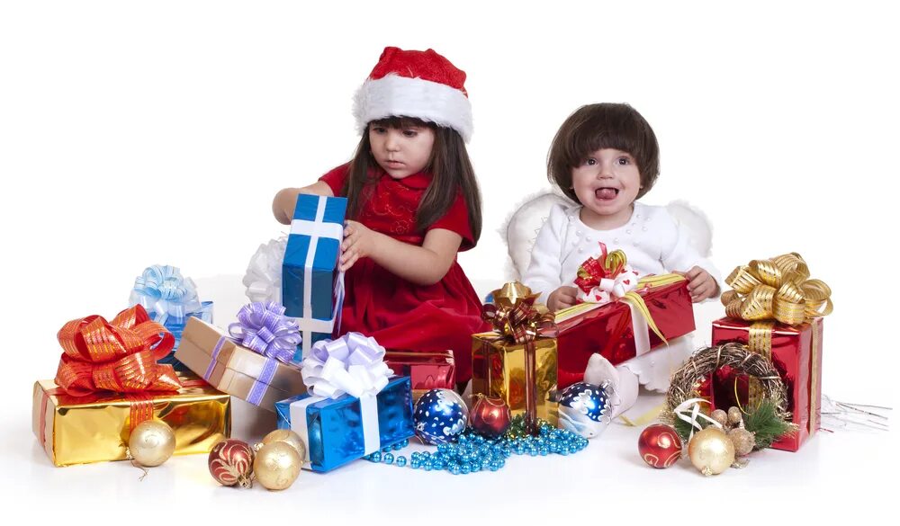 Новый год дети купить. Детские подарки. Игрушки на новый год детям. Детский подарок на новый год. Подарки на новый год детям игрушки.