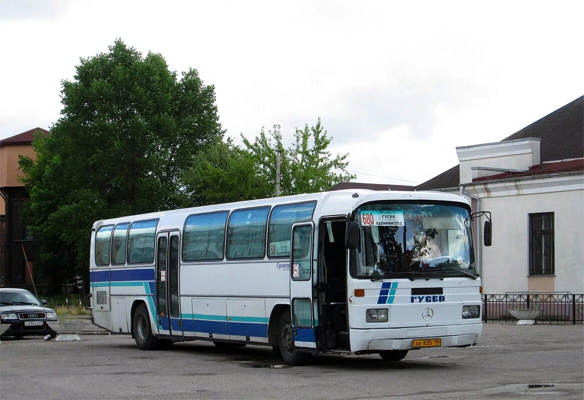 Mercedes-Benz o303 - 15 KHP. Автобус Гусев Калининград 680 э. Автобус 680 э Калининград. Гусев автобус АВ 837 39.