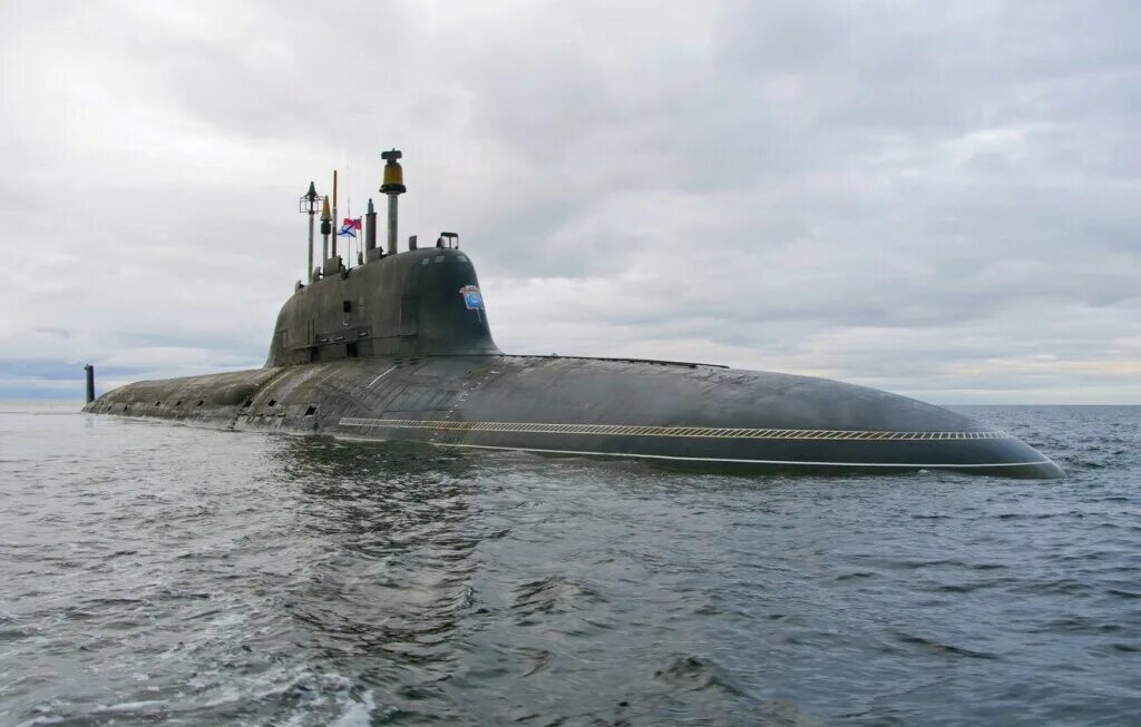 Подводная лодка субмарина. Всплывающая подлодка картина. Подводная лодка субмарина. Севмаш подлодки. Моя подводная лодка.