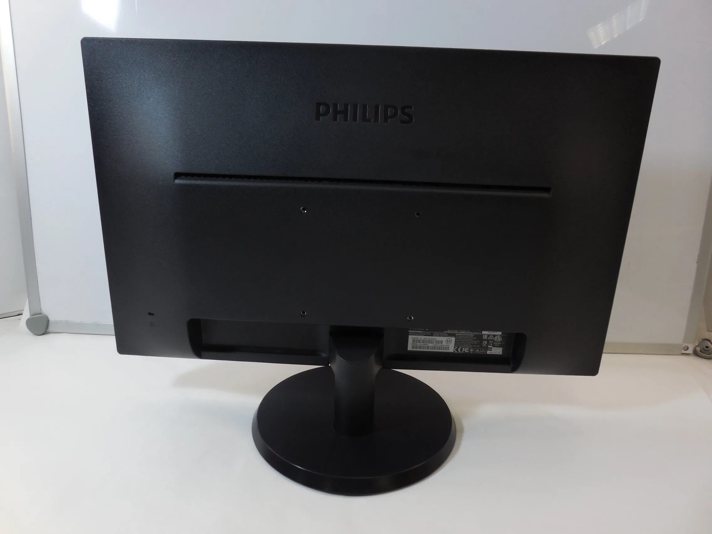 Philips 21.5. Монитор Philips 223v5lsb2. Philips 21,5" 223v. Монитор 21,5" Philips 223v5lsb2. Монитор Philips 21.5 223v5lsb/00/01.