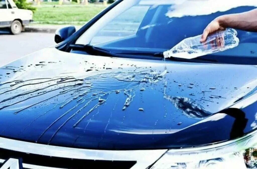 Жидкое стекло для автомобиля. Защитные покрытия для автомобиля. Покрытие жидким стеклом автомобиля. Покрытие воском автомобиля. Автомойка нанести